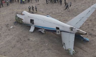 Выжившая пассажирка рассказала детали крушения самолета в Актау