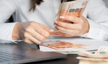 Стало известно, что замам одного губернатора могут доплатить 40 млн рублей