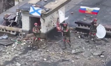 Флаги России развеваются над всеми районами взятой Великой Новоселки