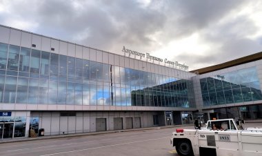 Пулково остановило отправку и прием рейсов на Sukhoi Superjet