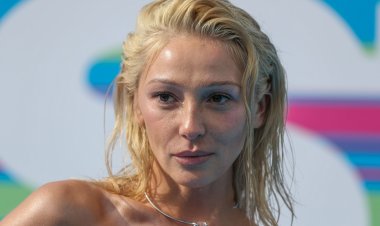 Блогер Анастасия Ивлеева обжаловала штраф за дискредитацию ВС России
