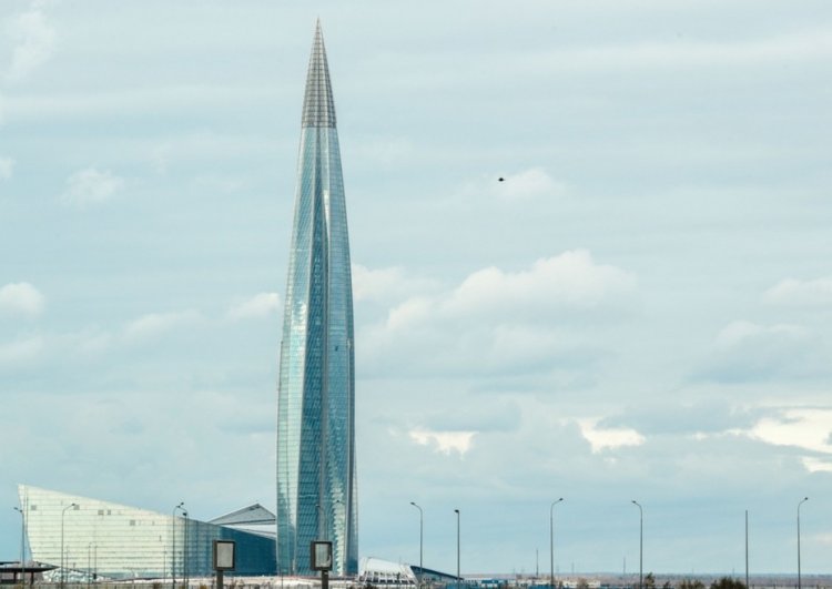 В Петербурге открыли для экскурсий самую высокую в Европе обзорную площадку