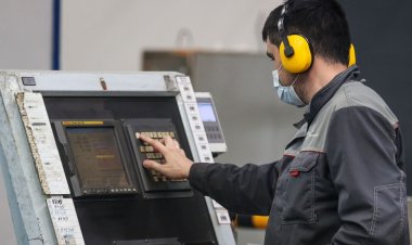 Мигрантам сократили список профессий для упрощенного получения ВНЖ