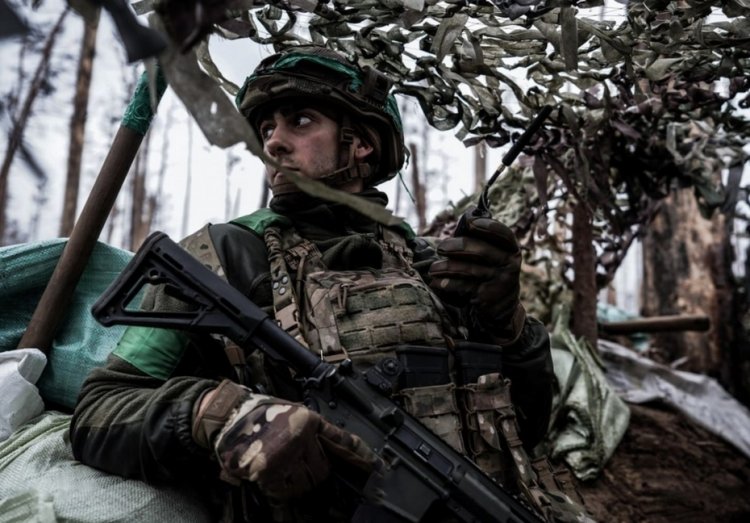 Группу украинских военных с белым флагом заметили в Запорожье
